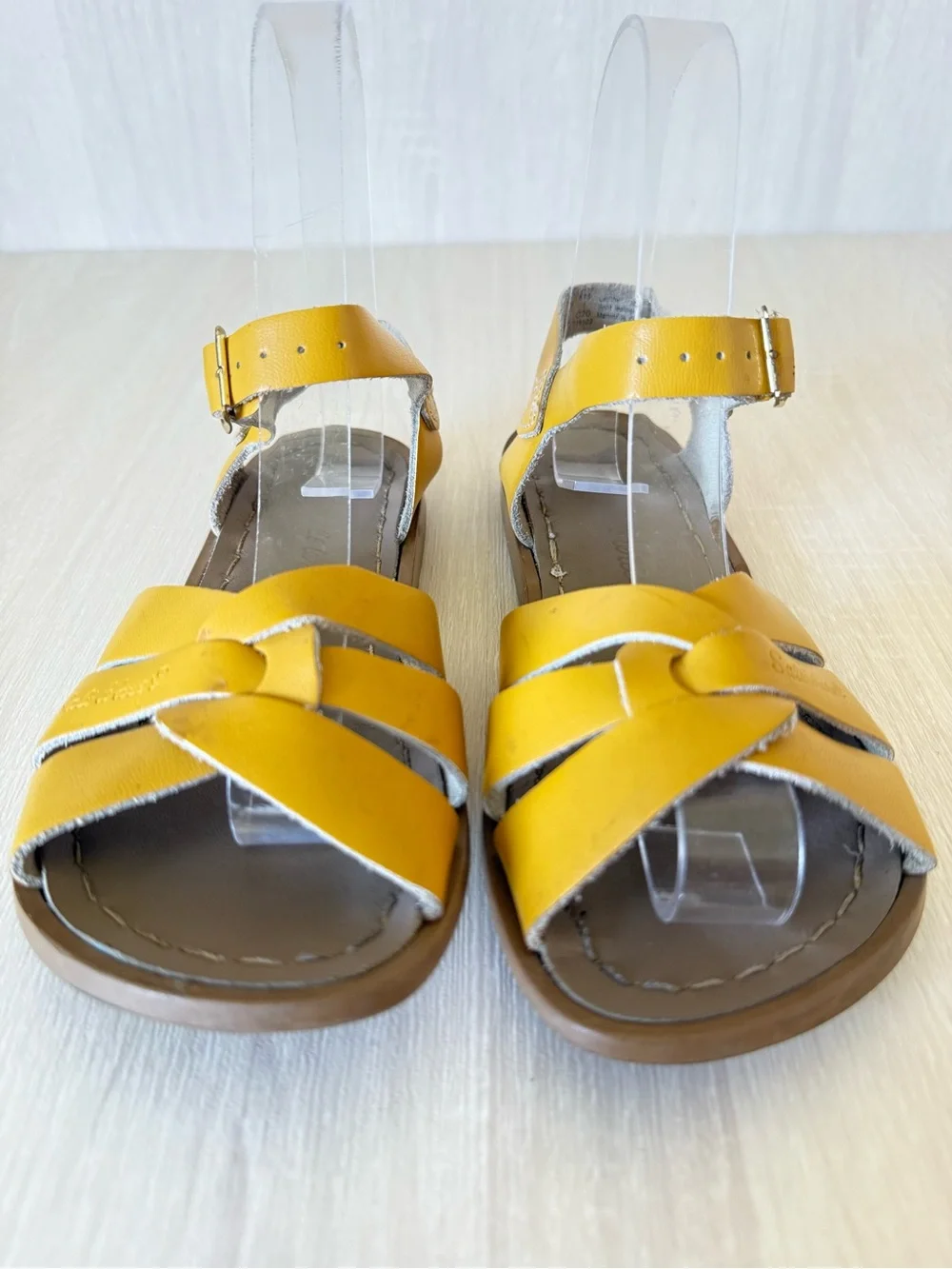 Salt Water Sandals Girls Mustard Yellow Leather Fisherman Size 1 (US 2)